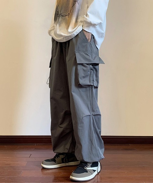 MGV(エムジーヴィー)の「サイドポケットバルーンカーゴパンツ(カーゴパンツ・メンズ・レッド/ブラック/グレー・MEDIUM/LARGE/X-LARGE)」の7枚目の写真