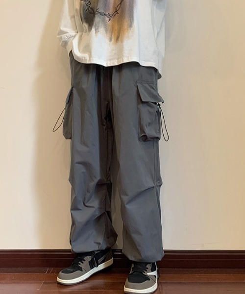 MGV(エムジーヴィー)の「サイドポケットバルーンカーゴパンツ(カーゴパンツ・メンズ・レッド/ブラック/グレー・MEDIUM/LARGE/X-LARGE)」の9枚目の写真