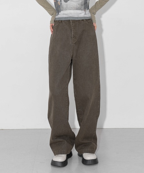 FOLLOWIN(フォロウィン)の「【UNISEX】オールシーズンデイリーカラーワイドコットンパンツ(デニムパンツ・レディース・アイボリー/ブラック/ブラウン/バーガンディー・SMALL/MEDIUM/LARGE)」の13枚目の写真