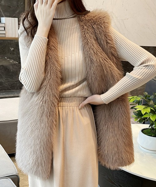 希少カシミヤ100%◎APOGEE アポジー ロングファーベスト サガファー使用 希少カシミヤ100%◎APOGEE アポジー ロングファーベスト