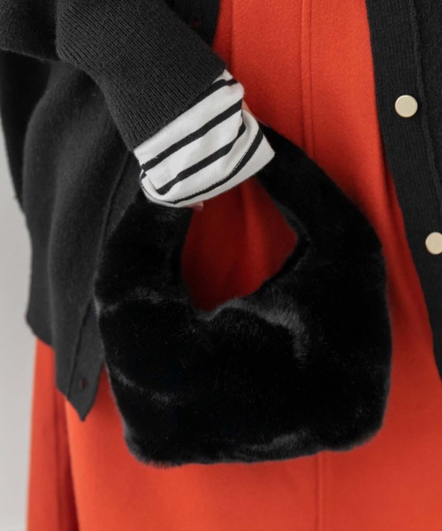 fifth(フィフス)の「2wayフェイクファーミニバッグ(ハンドバッグ・レディース・ライトベージュ/グリーン/ブラック・FREE)」の1枚目の写真