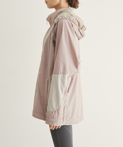 NERGY(ナージー)の「配色ウィンドブレーカー(ブルゾン・レディース・オフホワイト/ブラック/ピンク・FREE)」の16枚目の写真