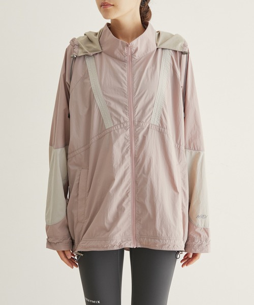 NERGY(ナージー)の「配色ウィンドブレーカー(ブルゾン・レディース・オフホワイト/ブラック/ピンク・FREE)」の7枚目の写真