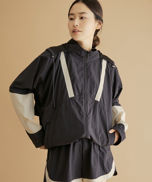 NERGY(ナージー)の「配色ウィンドブレーカー(ブルゾン・レディース・オフホワイト/ブラック/ピンク・FREE)」の22枚目の写真