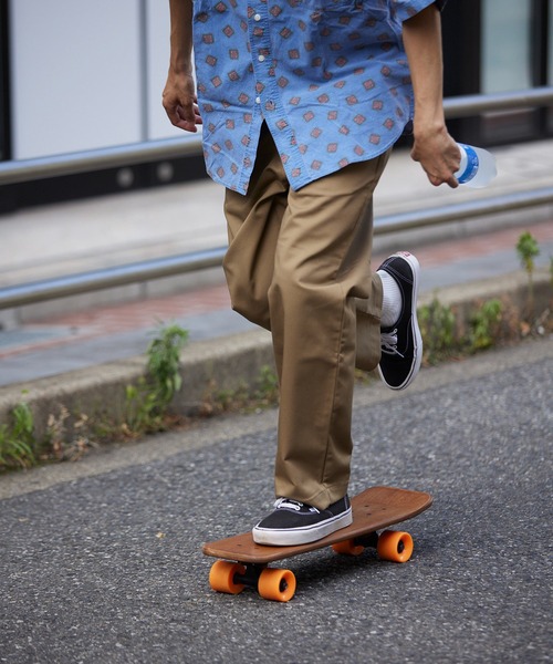 UNIVERSAL OVERALL（ユニバーサルオーバーオール）の「ワイドパンツ【WIDE PANTS】（チノパンツ・メンズ・ネイビー/ベージュ/モカ/ブラック・30/32/28/34/33）」の5枚目の写真