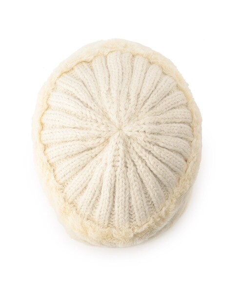 OPAQUE.CLIP(オペークドットクリップ)の「◆フェイクファー付きニットワッチ(ニットキャップ/ビーニー・レディース・ブラック/アイボリー・00)」の6枚目の写真