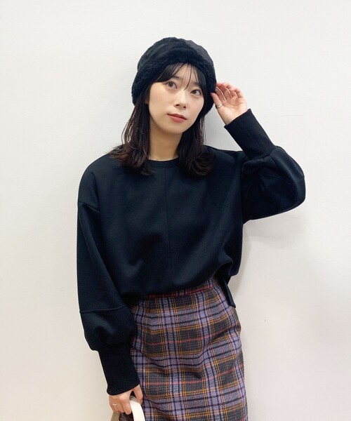 OPAQUE.CLIP(オペークドットクリップ)の「◆フェイクファー付きニットワッチ(ニットキャップ/ビーニー・レディース・ブラック/アイボリー・00)」の12枚目の写真