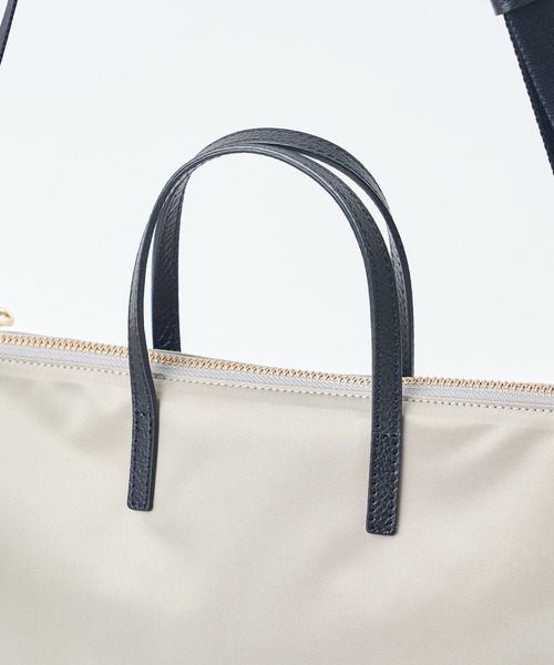 russet（ラシット）の「2WAYハンドルショルダーバッグ【THE CLOUDS