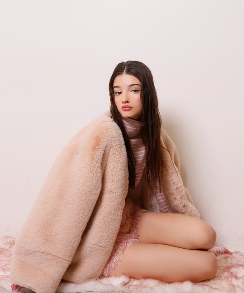 Seemi. byNICECLAUP( シーミーバイナイスクラップ)の「【Seemi】Seemi revivalショートファーコート(ノーカラーコート・レディース・ピンク/ベージュ・FREE)」の19枚目の写真