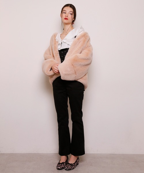 Seemi. byNICECLAUP( シーミーバイナイスクラップ)の「【Seemi】Seemi revivalショートファーコート(ノーカラーコート・レディース・ピンク/ベージュ・FREE)」の22枚目の写真