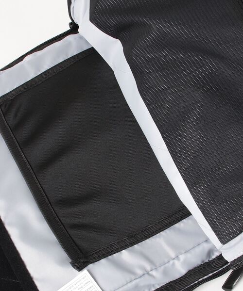 COLEMAN（コールマン）の「コールマン Coleman アウトビズバックパック(ブラック)（バックパック/リュック・メンズ・その他・ONE SIZE）」の4枚目の写真