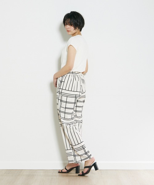 INED CLARO(イネドクラロ)の「コットンMIXフレンチスリーブニット(ニット/セーター・レディース・オフホワイト/サックスブルー/オレンジ・フリー)」の7枚目の写真