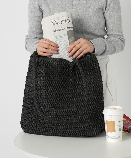 SETUP7（セットアップセブン）の「【SETUP7】A4収納ハンドルタックトートバッグ SNBD（トートバッグ・レディース・ベージュ/シルバー/ブルー/グレー/ブラック/ライトベージュ/マルチ/ベージュ系その他3/グレー系その他3/ブルー系その他2/ブラック系その他2/ピンク系その他3/その他2/ネイビー/グレー系その他4/ベージュ系2/ピンク/ブラック系その他3/グレー系その他2/ブラック系その他4/ベージュ系その他4/ベージュ系その他2/グレイッシュベージュ・FREE）」の4枚目の写真