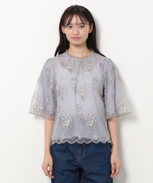 mysty woman（ミスティウーマン）の「フローラルレースシアーSSブラウス 188201（シャツ/ブラウス・レディース・オフホワイト/グレイッシュブルー/ライトベージュ/ホワイト系その他/ダークネイビー/チャコールグレー/モカ・FREE）」の15枚目の写真