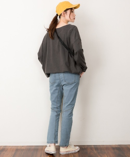 atONE(アットワン)の「atONE ウエストリブデニムサルエルパンツ(デニムパンツ・レディース・ブルー/ワンウォッシュ/ネイビー・M/3L/4L/LL/L)」の6枚目の写真