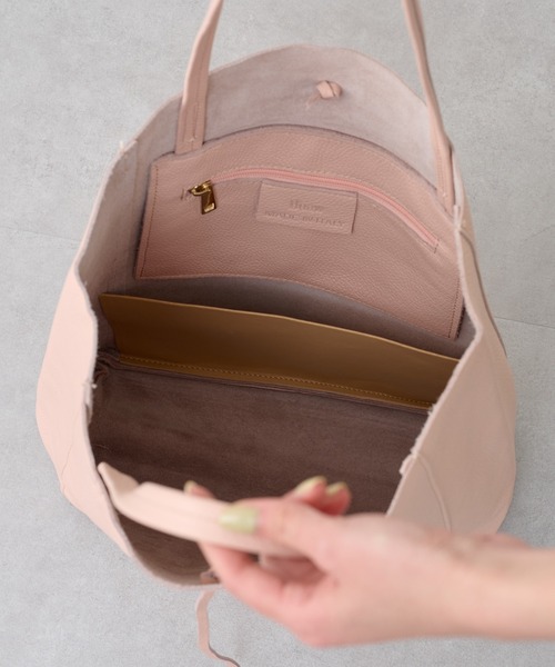 BEARDSLEY(ビアズリー)の「Hoaw./レザーTOTE(トートバッグ・レディース・ピンク/ブルー/グリーン/ベージュ・FREE)」の12枚目の写真