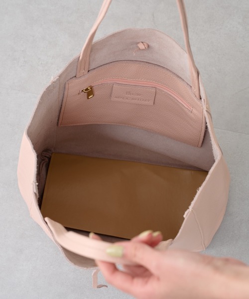 BEARDSLEY(ビアズリー)の「Hoaw./レザーTOTE(トートバッグ・レディース・ピンク/ブルー/グリーン/ベージュ・FREE)」の13枚目の写真