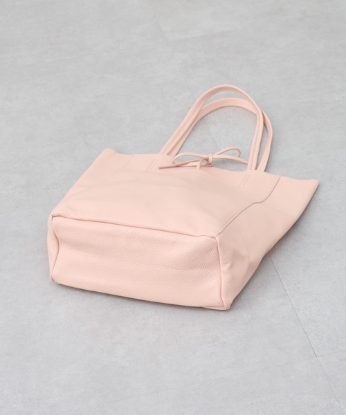 BEARDSLEY(ビアズリー)の「Hoaw./レザーTOTE(トートバッグ・レディース・ピンク/ブルー/グリーン/ベージュ・FREE)」の14枚目の写真
