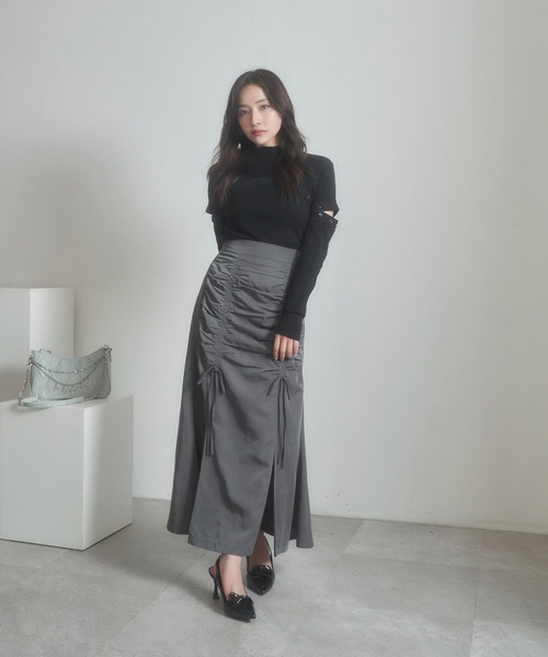 ANDGEEBEE(アンジービー)の「ボタンニットトップス(ニット/セーター・レディース・グレー/ブラック・MEDIUM)」の20枚目の写真