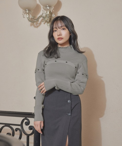 ANDGEEBEE(アンジービー)の「ボタンニットトップス(ニット/セーター・レディース・グレー/ブラック・MEDIUM)」の22枚目の写真