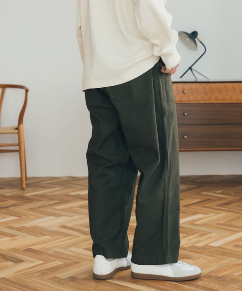 FORK&SPOON（フォークアンドスプーン）の「FORK&SPOON　1タック ベイカーパンツ（その他パンツ・メンズ・オリーブ/ブルー系その他・4/5）」の20枚目の写真