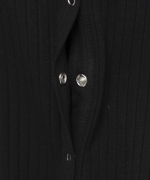 ROXY（ロキシー）の「ROXY RIB SHORTSLEEVE/ロキシー半袖ショート丈リブTシャツ（Tシャツ/カットソー・レディース・グリーン/ブラック/ナチュラル・SMALL/MEDIUM/LARGE）」の4枚目の写真