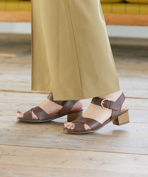 ing（イング）の「26SS新色追加【WEB限定】【3E】ストラップクロスサンダル（サンダル・レディース・アイボリー/ブラック/カーキ/シルバー/ブラウン/オレンジ/アンティークシルバー/キナリ・22.5cm/23cm/24cm/23.5cm/24.5cm）」の22枚目の写真