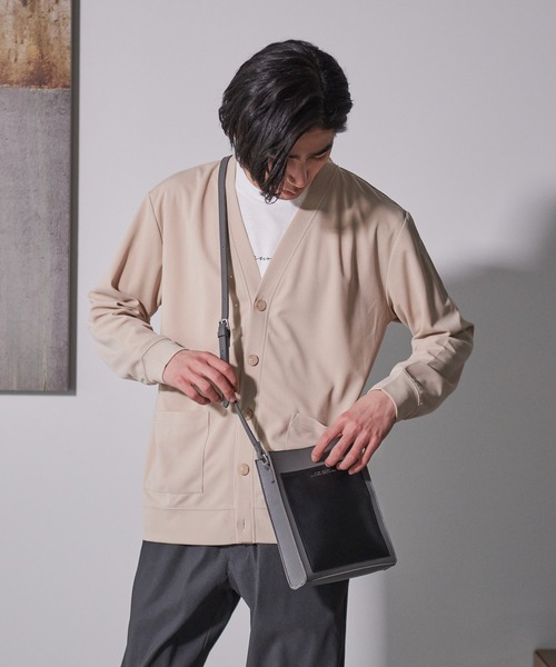 Blue Standard (ブルースタンダード)の「【BLUE STANDARD/ブルースタンダード】フロントポケットスクエアショルダーバッグ ミニショルダーバッグ(ショルダーバッグ・メンズ・グレー/ライトブラウン/ブラック・FREE)」の17枚目の写真