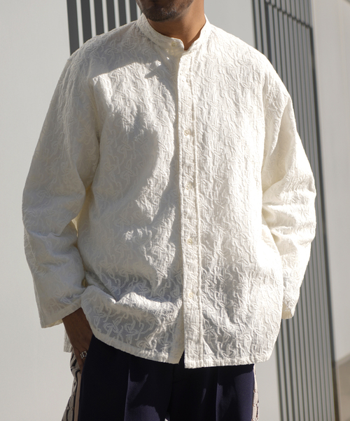 JOINT WORKS(ジョイントワークス)の「EMBROIDERY RG シャツ(シャツ/ブラウス・メンズ・アイボリー/ネイビー・MEDIUM/LARGE)」の1枚目の写真