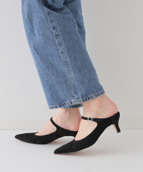 La TOTALITE(ラトータリテ)の「LA TOTALITE ストラップミュール(サンダル・レディース・ブラック・22.5cm/23.5cm/24.5cm)」の2枚目の写真