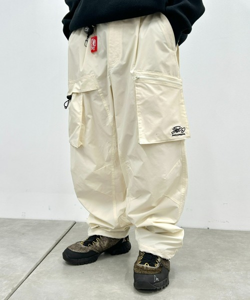 WHO'S WHO gallery(フーズフーギャラリー)の「COOPER FACTイギリスカーゴ(カーゴパンツ・メンズ・ホワイト/ブラック/カーキ・FREE)」の1枚目の写真