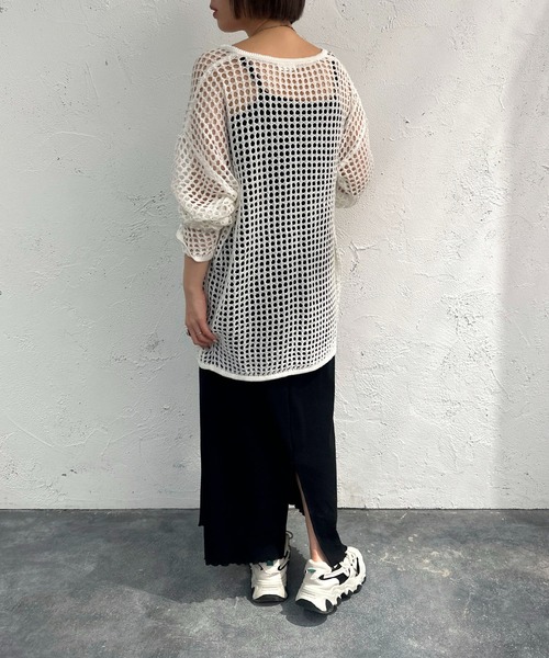 apres jour mignon（アプレジュールミニョン）の「キーネックメッシュニットプルオーバー【ZOZOTOWN限定アイテム】（ニット/セーター・レディース・アイボリー/オフホワイト/ブラック・X-LARGE/フリー）」の8枚目の写真