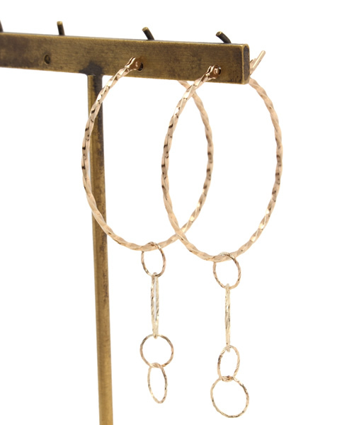 agete(アガット)の「K10ピアスチャーム(10152117056)(チャーム・レディース・ゴールド・FREE)」の3枚目の写真