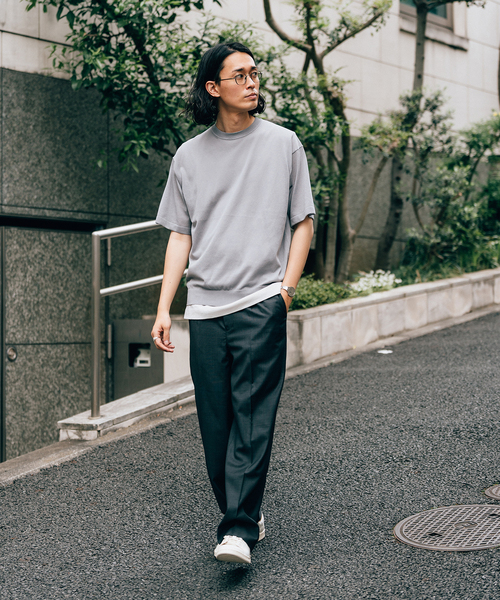 EDIFICE(エディフィス)の「16ゲージ コットンニット Tシャツ(ニット/セーター・メンズ・ブルー/イエロー/チャコールグレー/ブラック・MEDIUM/LARGE)」の19枚目の写真