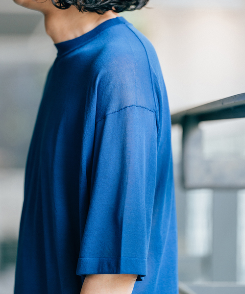 EDIFICE(エディフィス)の「16ゲージ コットンニット Tシャツ(ニット/セーター・メンズ・ブルー/イエロー/チャコールグレー/ブラック・MEDIUM/LARGE)」の18枚目の写真