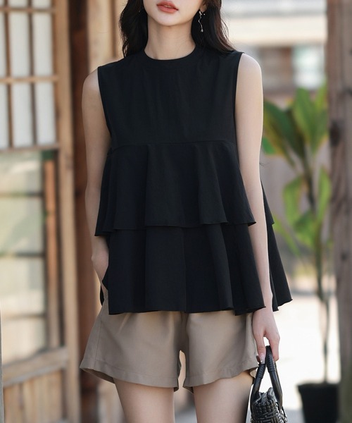 TeddyShop（テディショップ）の「【UVカット率 99%以上】レディース水着 ティアードフリルのペプラムラッシュガードトップス+ショートパンツ 上下2点セット（ラッシュガード・レディース・ブラック/ホワイト×ブラック/ブラウン/ネイビー・L/M）」の17枚目の写真