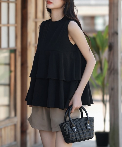 TeddyShop（テディショップ）の「【UVカット率 99%以上】レディース水着 ティアードフリルのペプラムラッシュガードトップス+ショートパンツ 上下2点セット（ラッシュガード・レディース・ブラック/ホワイト×ブラック/ブラウン/ネイビー・L/M）」の19枚目の写真