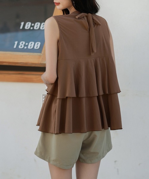 TeddyShop（テディショップ）の「【UVカット率 99%以上】レディース水着 ティアードフリルのペプラムラッシュガードトップス+ショートパンツ 上下2点セット（ラッシュガード・レディース・ブラック/ホワイト×ブラック/ブラウン/ネイビー・L/M）」の22枚目の写真