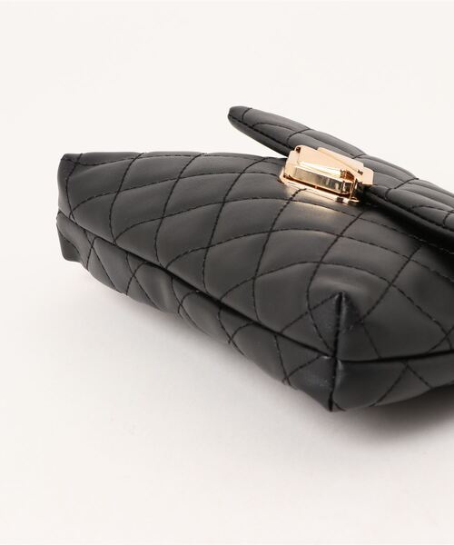 CHANEL ブラック キルティング クラッチバッグ 限定♪オシャレなオールブラックCHANEL ミニチェーンクラッチ