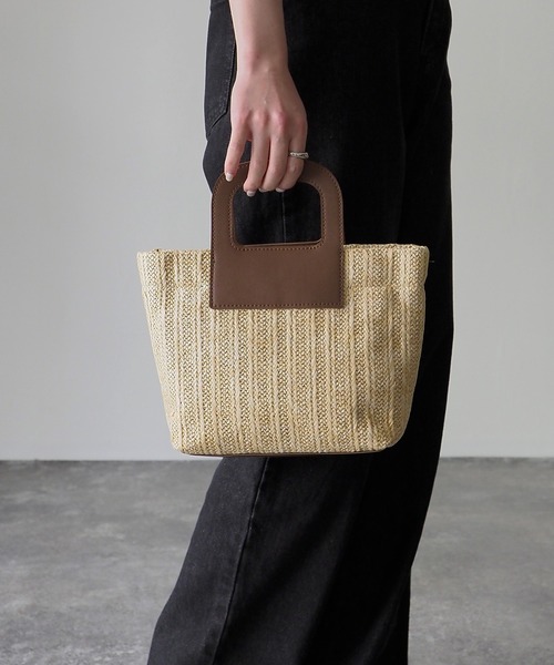 Riberry（リベリー）の「スクエアハンドルショルダーカゴバッグ（ショルダーバッグ・レディース・アイボリー/ブラック/ベージュ/ブラウン・FREE）」の9枚目の写真