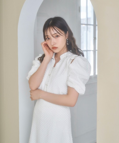 ANDGEEBEE(アンジービー)の「ジャガードリボンブラウス(シャツ/ブラウス・レディース・ホワイト/ブラック・MEDIUM)」の5枚目の写真