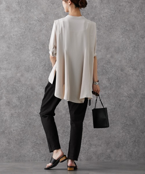 Soiunique（スワユニーク）の「とろみ感パフスリーブブラウス ［Soiunique］（シャツ/ブラウス・レディース・ブラック/ベージュ・M/L）」の9枚目の写真