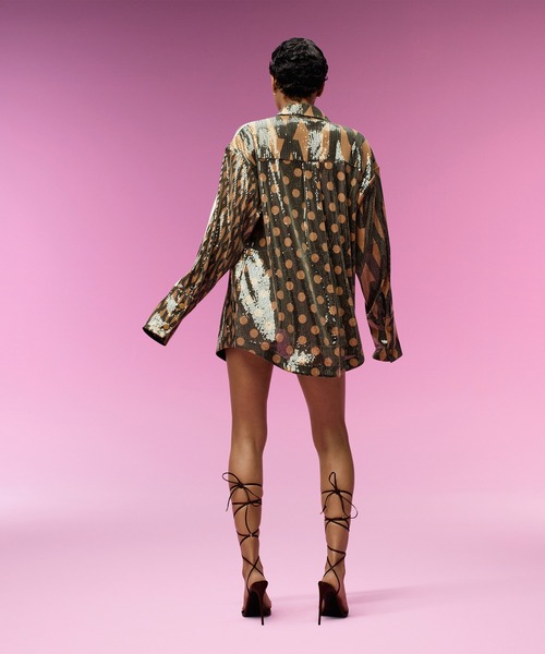 adidas（アディダス）の「スパンコール ボタンアップシャツ（オールジェンダー） / アディダスオリジナルス adidas Originals（チューブトップ・メンズ・ブラウン・SMALL/MEDIUM/XX-LARGE/X-SMALL/X-LARGE）」の11枚目の写真