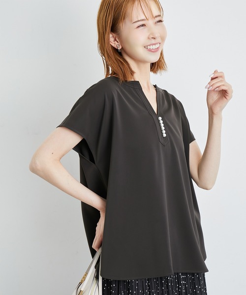 ROPE' PICNIC（ロペピクニック）の「白からの解放！多機能ブラウス/キーネックパールブラウス（シャツ/ブラウス・レディース・ホワイト/チャコールグレー/ラベンダー・38）」の3枚目の写真