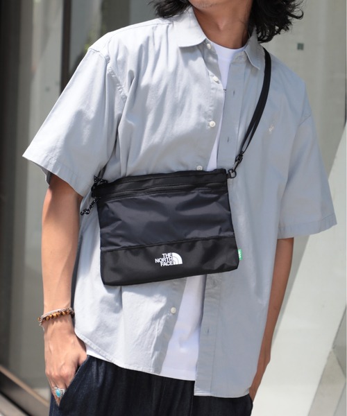 THE NORTH FACE(ザノースフェイス)の「【THE NORTH FACE】BREEZE SLING BAG(ショルダーバッグ・メンズ・ブラック/ホワイト/ブラック系その他2/マルチ・FREE)」の17枚目の写真