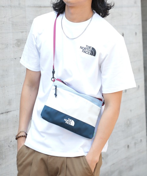 THE NORTH FACE(ザノースフェイス)の「【THE NORTH FACE】BREEZE SLING BAG(ショルダーバッグ・メンズ・ブラック/ホワイト/ブラック系その他2/マルチ・FREE)」の14枚目の写真