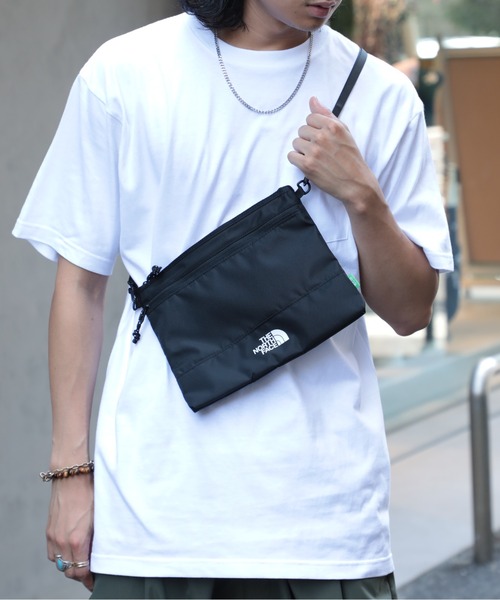 THE NORTH FACE(ザノースフェイス)の「【THE NORTH FACE】BREEZE SLING BAG(ショルダーバッグ・メンズ・ブラック/ホワイト/ブラック系その他2/マルチ・FREE)」の6枚目の写真