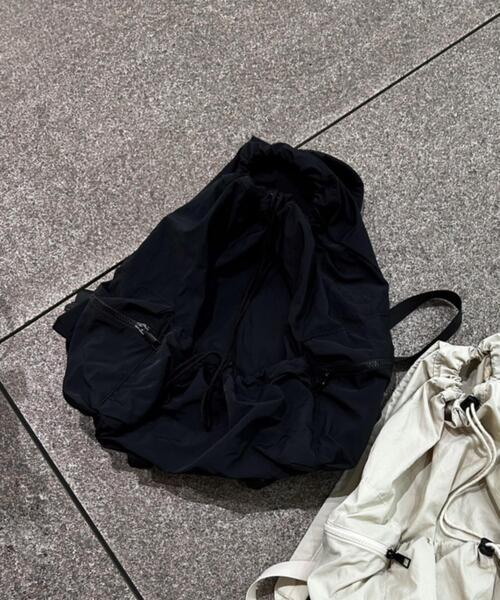 WEGO（ウィゴー）の「WEGO/【一部店限定】ドロストデザインリュック（バックパック/リュック・レディース・オフホワイト/ブラック・FREE）」の2枚目の写真