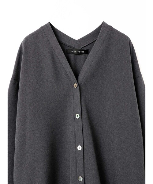 mizuiroind（ミズイロインド）の「mizuiro ind Vネックカーディガン（カーディガン/ボレロ・レディース・チャコールグレー/ブラック/グレー・FREE）」の15枚目の写真