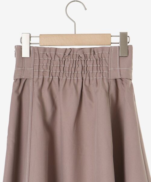 MAJESTIC LEGON（マジェスティックレゴン）の「【WEB限定XSサイズあり】ステッチフレアスカート（スカート・レディース・ベージュ/モカ/ブラック/ボルドー/ネイビー・SMALL/MEDIUM/X-SMALL）」の15枚目の写真
